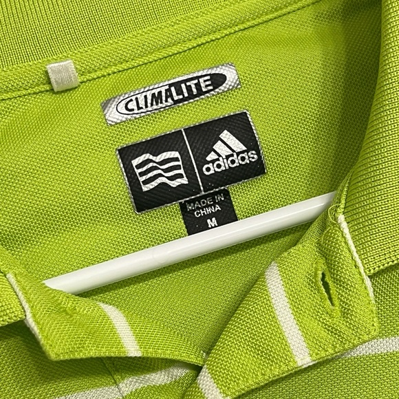 Men’s Adidas Green White Stripe Short Sleeve shirt Half Button Shirt - Picture 2 of 6